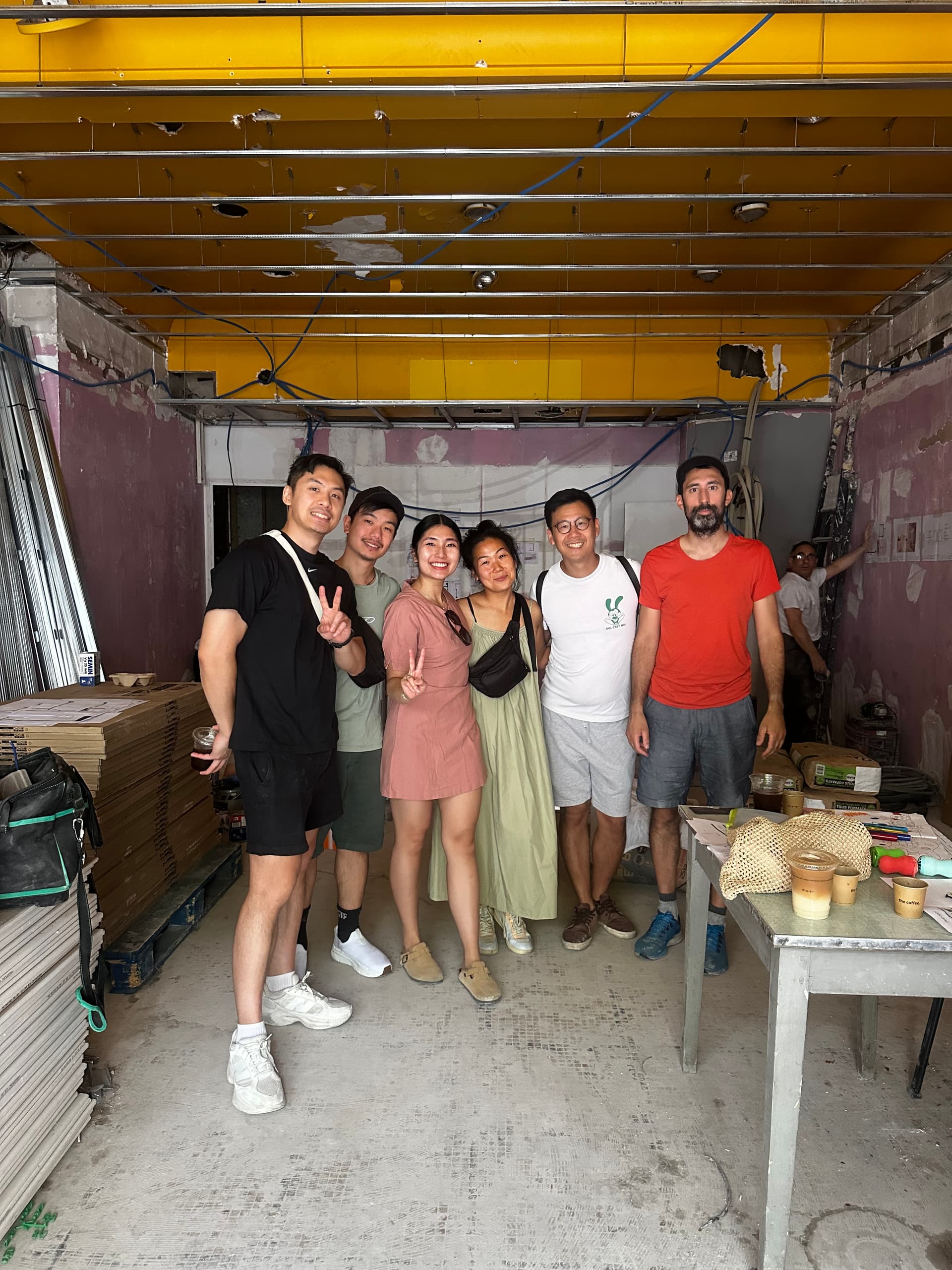 Équipe Pesette café de spécialité sur le chantier du studio Active Pilates Paris 9e